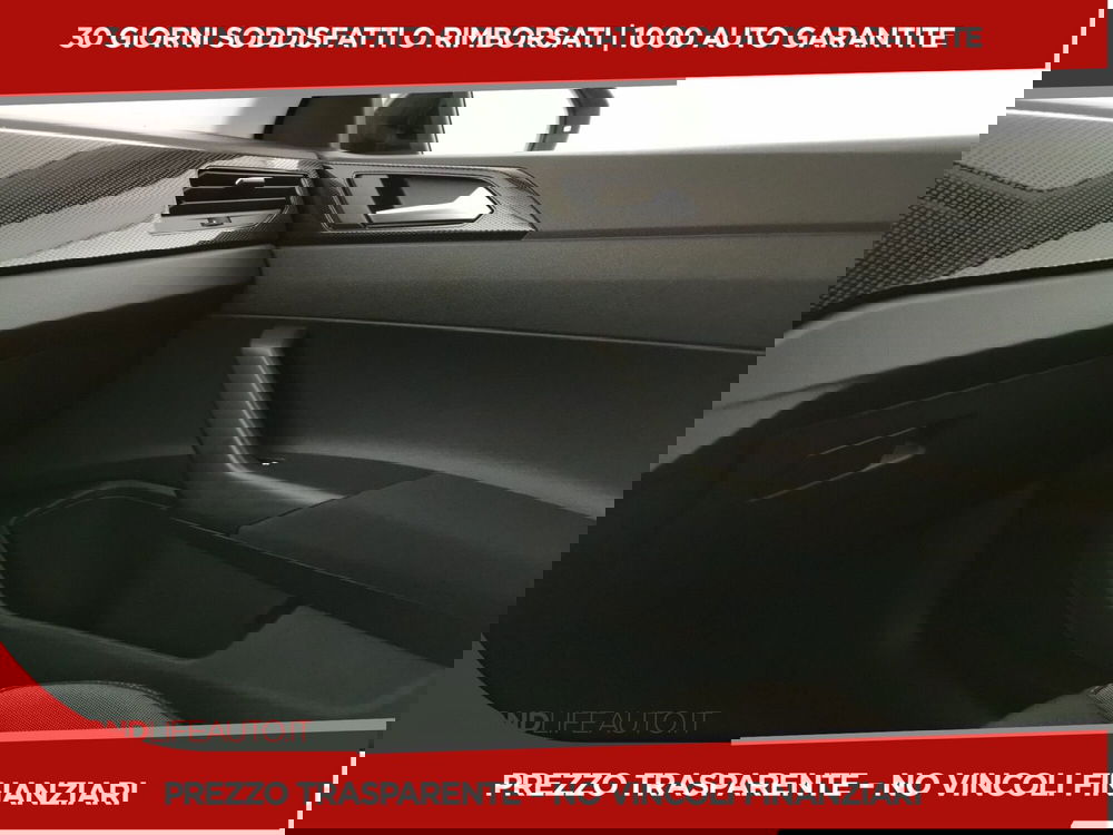 Volkswagen Taigo nuova a Chieti (17)