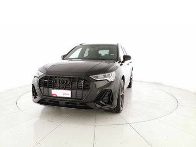 Audi Q3 45 2.0 tfsi Identity Black quattro 245cv s-tronic nuova a Vasto