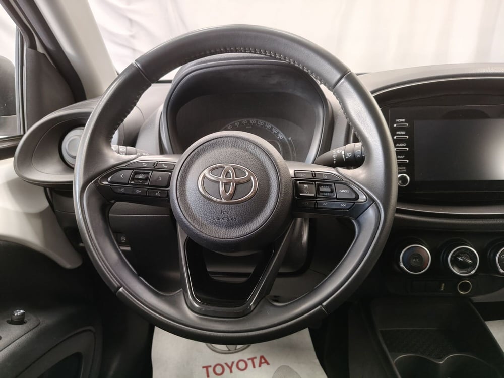 Toyota Aygo X usata a Roma (11)