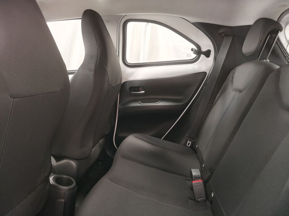 Toyota Aygo X usata a Roma (15)