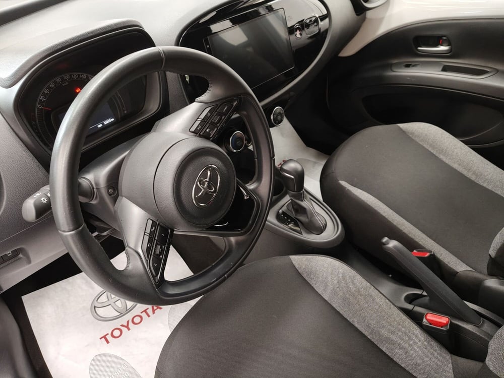 Toyota Aygo X usata a Roma (11)