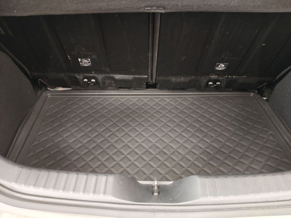 Toyota Aygo X usata a Roma (12)