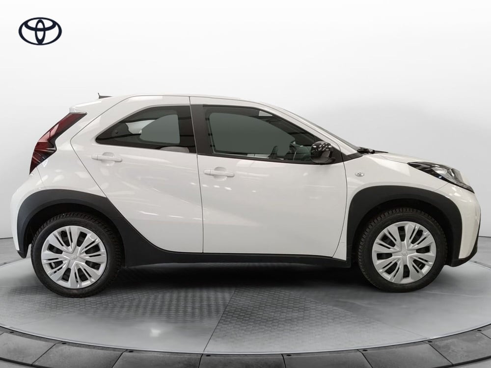 Toyota Aygo X usata a Roma (16)
