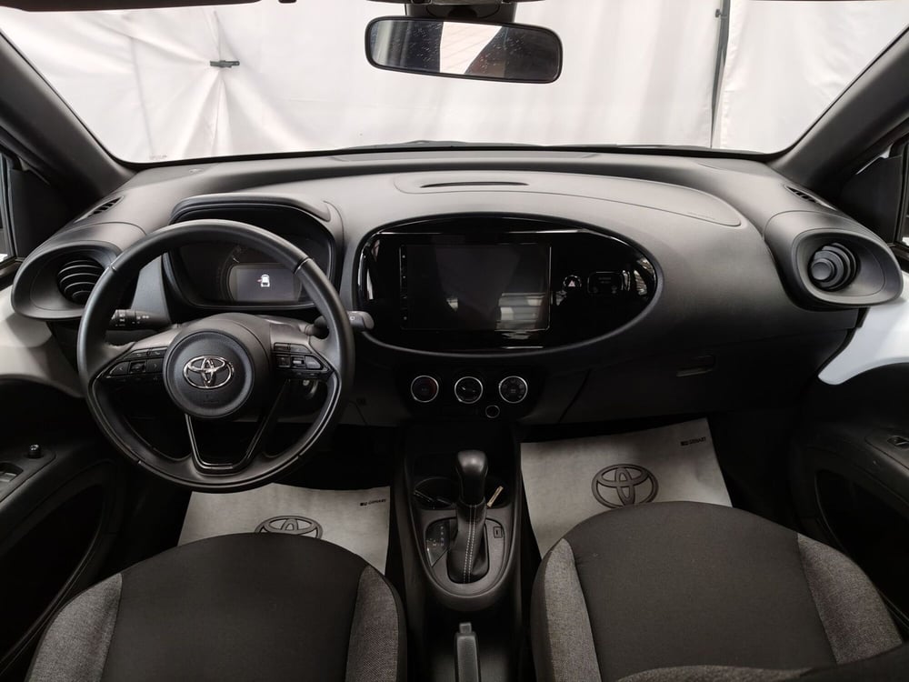 Toyota Aygo X usata a Roma (8)