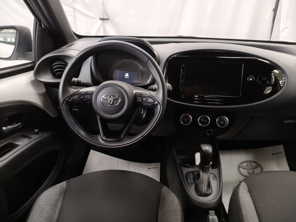 Toyota Aygo X usata a Roma (9)