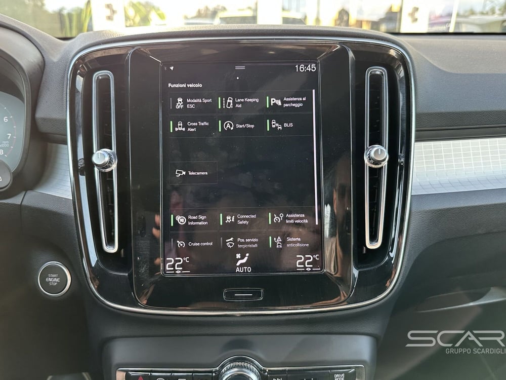 Volvo XC40 usata a Livorno (18)