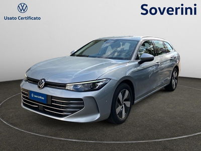 Volkswagen Passat 2.0 tdi scr Business 150cv dsg del 2024 usata a Bologna