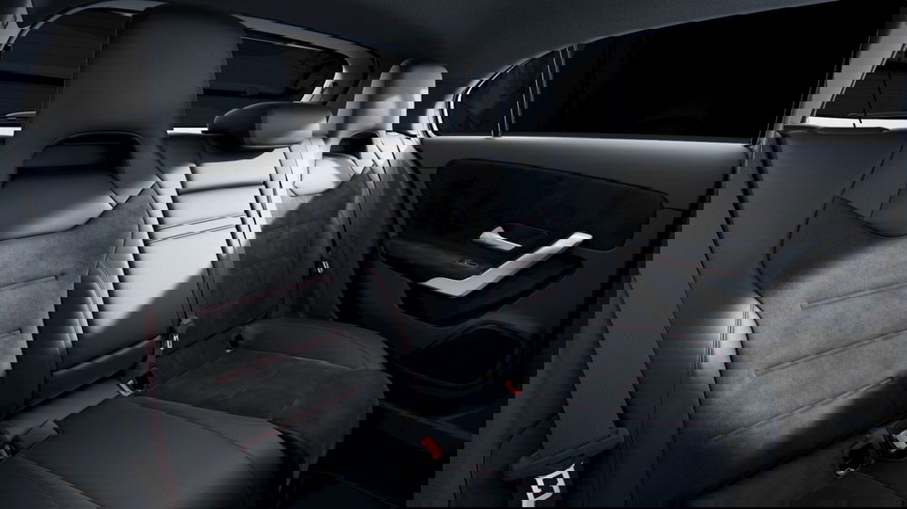 Mercedes-Benz Classe A nuova a Milano (6)