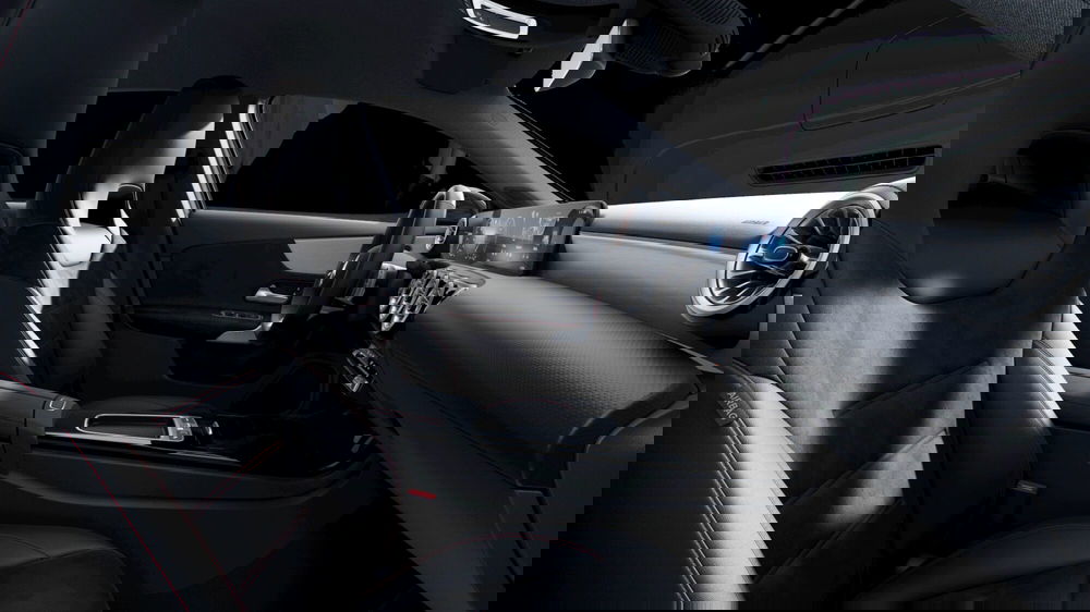 Mercedes-Benz Classe A nuova a Milano (7)