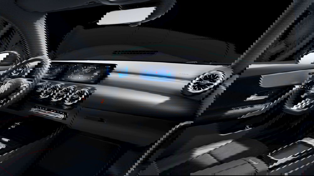 Mercedes-Benz Classe A nuova a Milano (5)