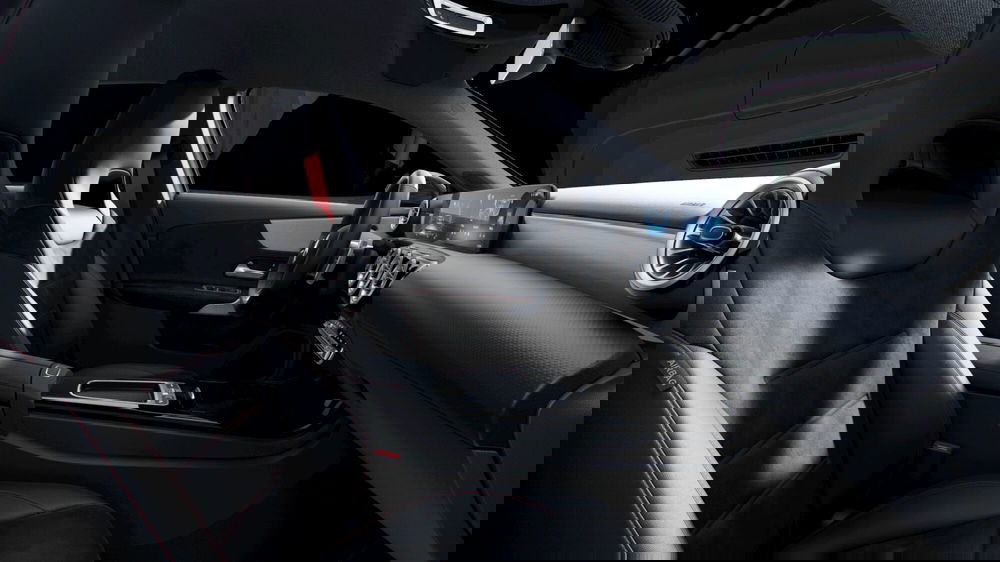 Mercedes-Benz Classe A nuova a Milano (8)