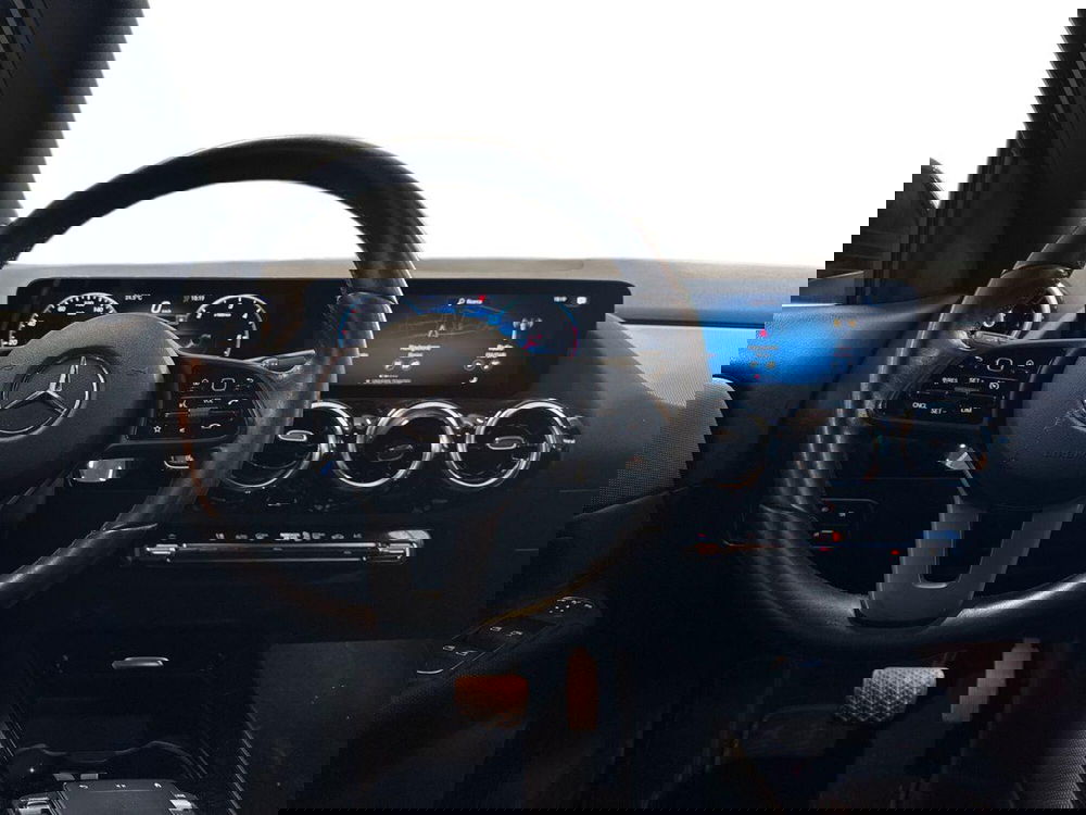 Mercedes-Benz GLA SUV usata a Macerata (11)