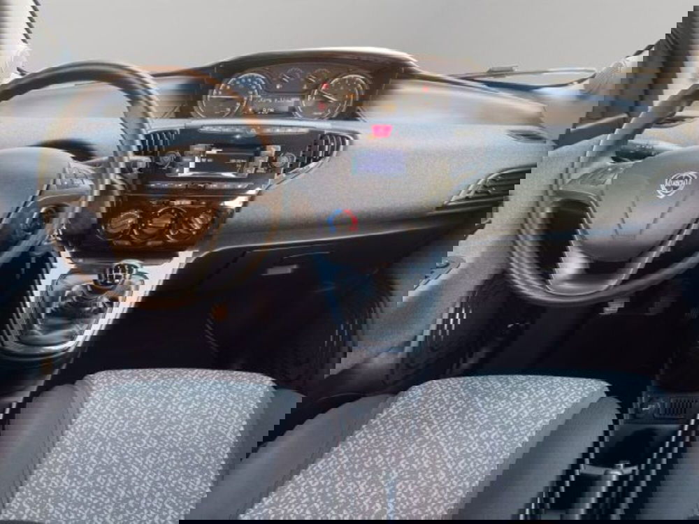 Lancia Ypsilon usata a Perugia (10)