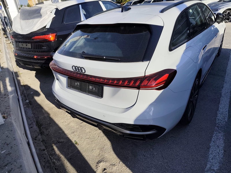 Audi A5 Avant nuova a Foggia (9)