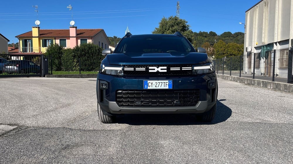 Dacia Bigster nuova a Treviso (19)