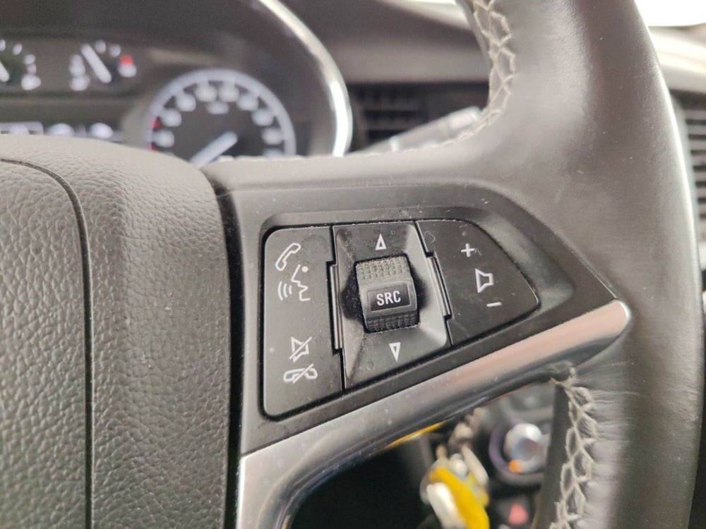 Opel Mokka usata a Massa-Carrara (14)