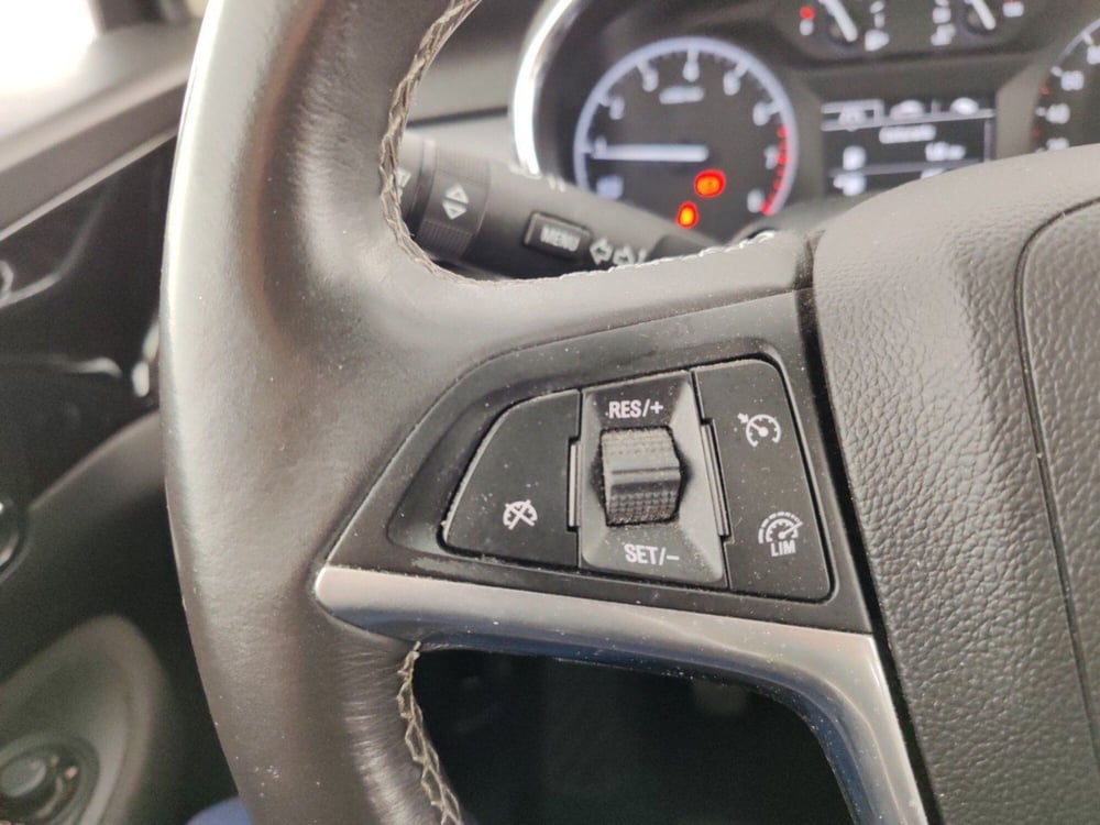 Opel Mokka usata a Massa-Carrara (15)