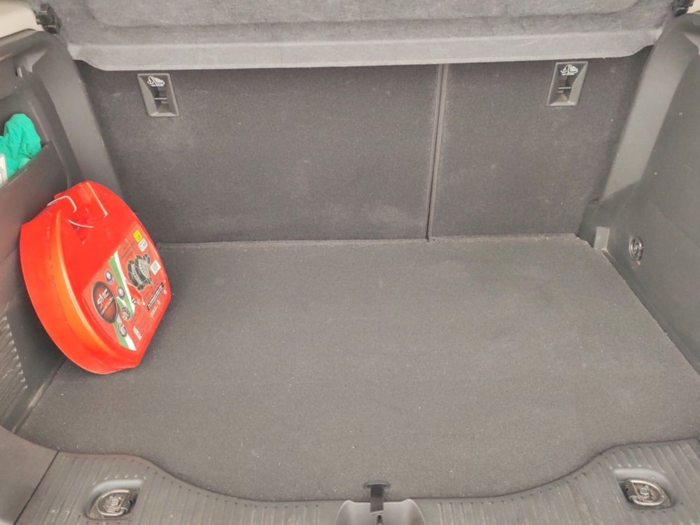 Opel Mokka usata a Massa-Carrara (18)