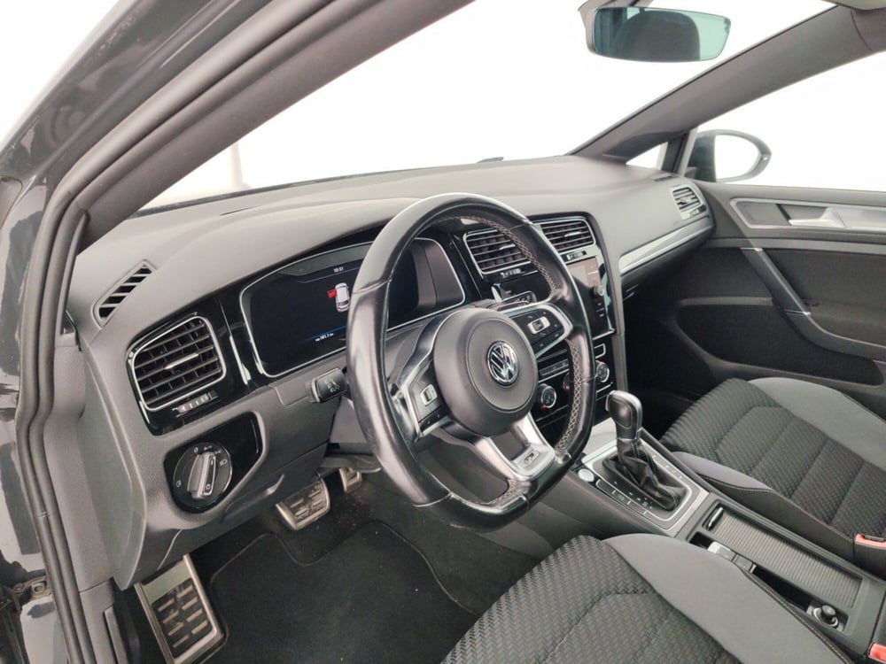 Volkswagen Golf usata a Massa-Carrara (8)