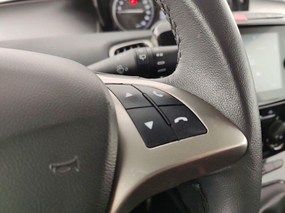 Lancia Ypsilon usata a Massa-Carrara (14)
