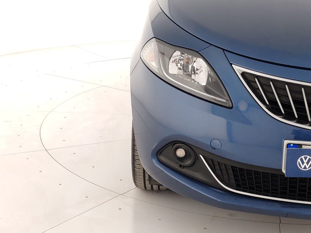 Lancia Ypsilon usata a Massa-Carrara (5)