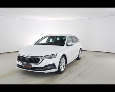 Skoda Octavia Station Wagon 1.5 G-TEC DSG Wagon Style del 2021 usata a Castenaso