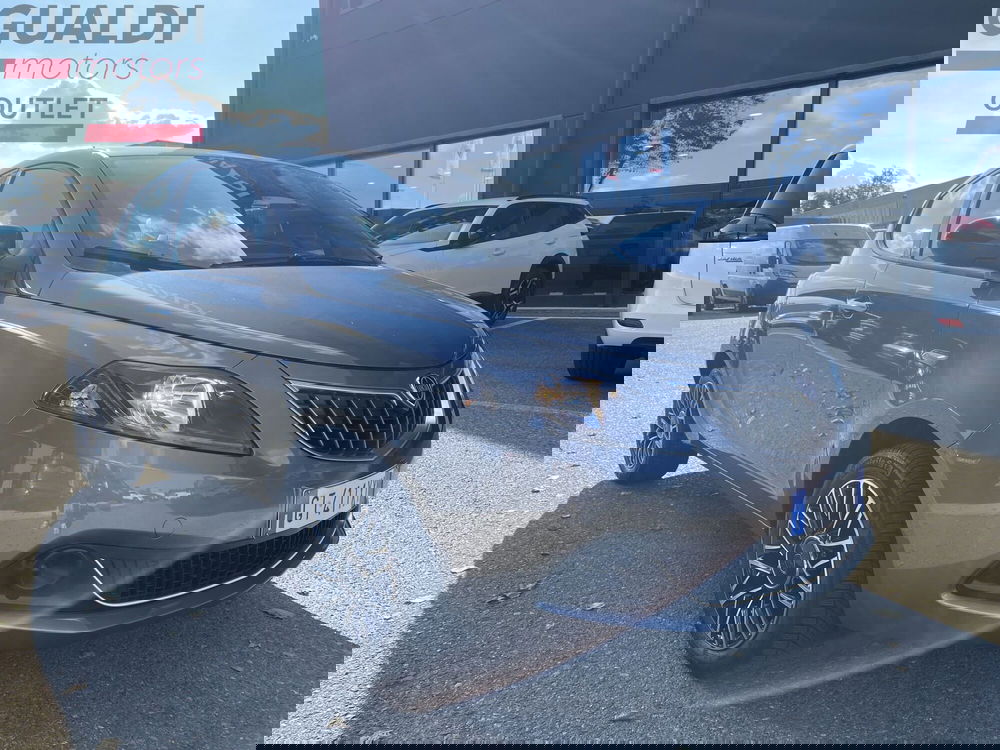 Lancia Ypsilon usata a Modena