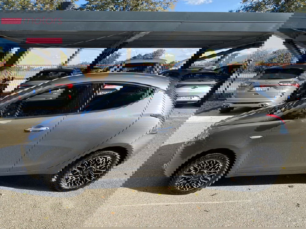 Lancia Ypsilon usata a Modena (15)