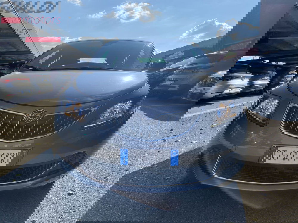 Lancia Ypsilon usata a Modena (2)