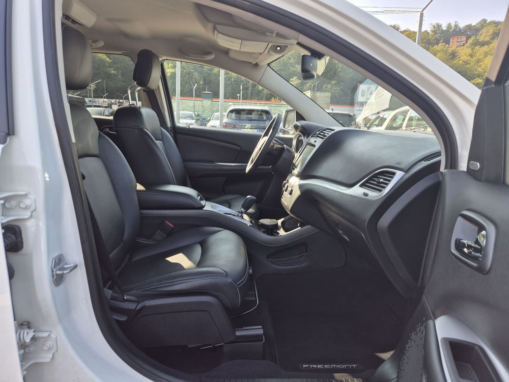 Fiat Freemont usata a Asti (8)