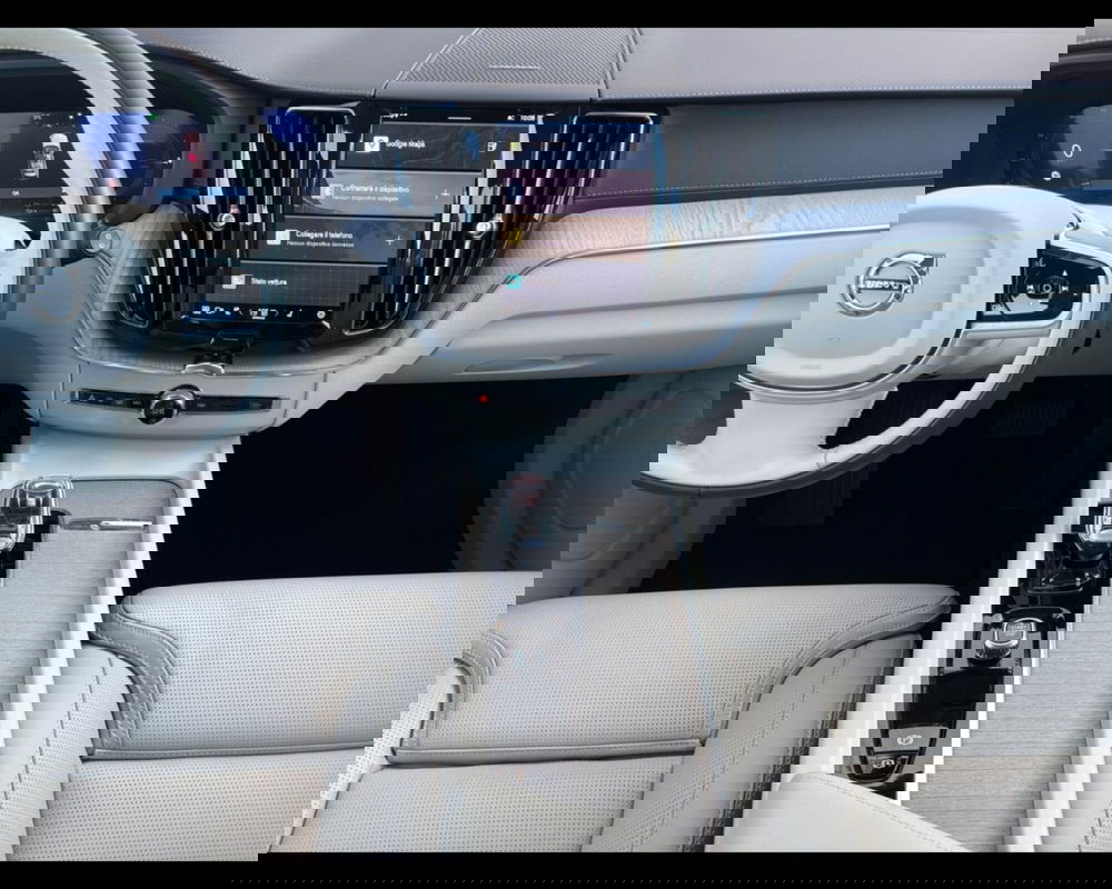 Volvo XC60 usata a Ravenna (11)