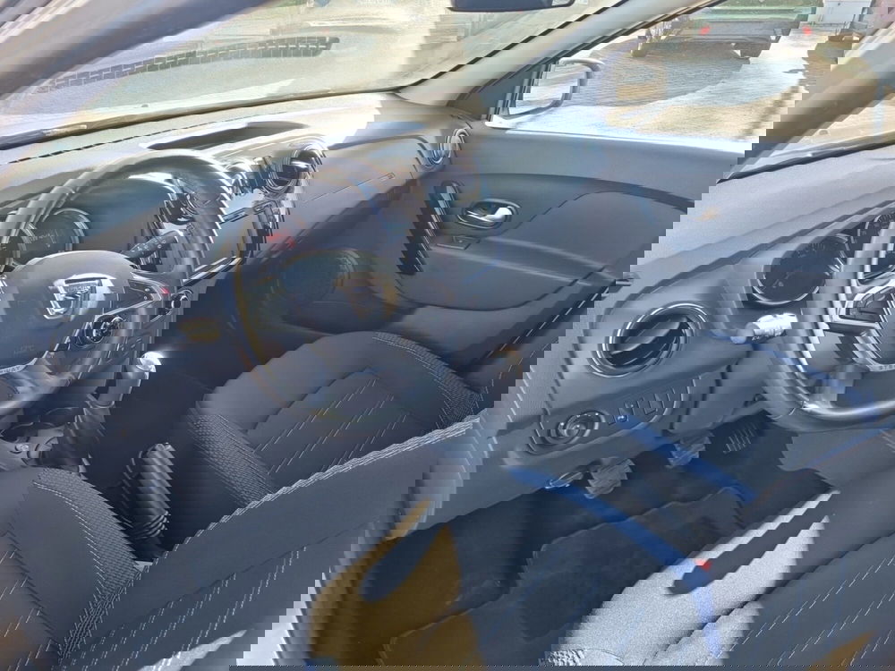 Dacia Sandero usata a Lucca (7)