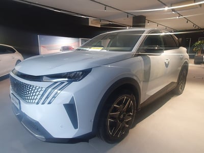 Peugeot 3008 1.2 hybrid Allure Business 145cv e-dcs6 nuova a Ceccano