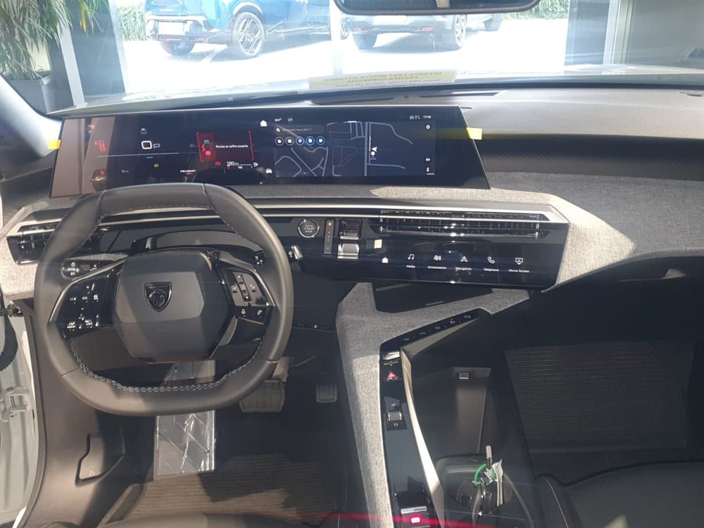 Peugeot 3008 nuova a Frosinone (17)