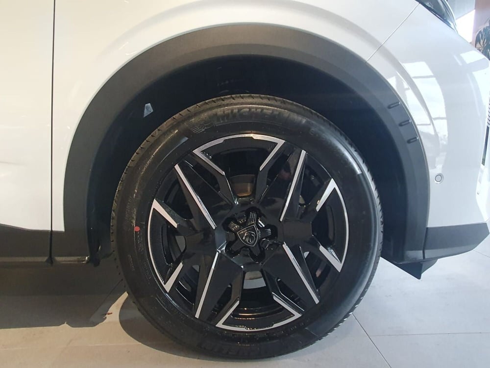 Peugeot 3008 nuova a Frosinone (8)