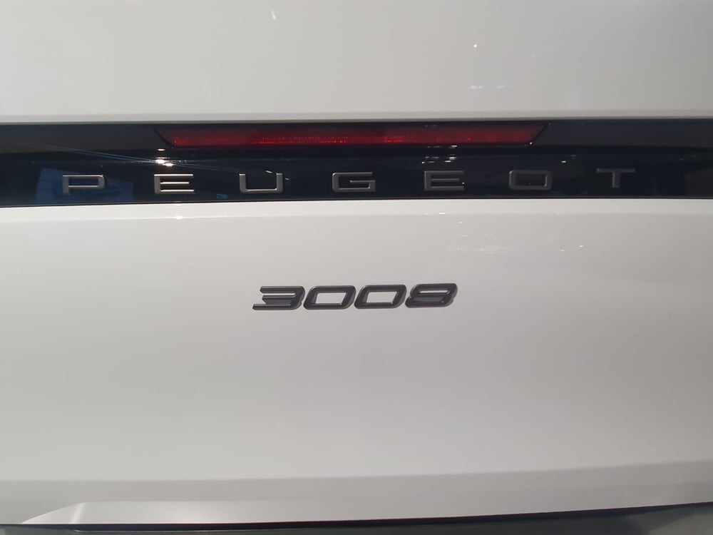 Peugeot 3008 nuova a Frosinone (9)