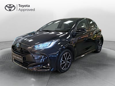Toyota Yaris 1.5 Hybrid 5 porte Lounge del 2020 usata a Catanzaro