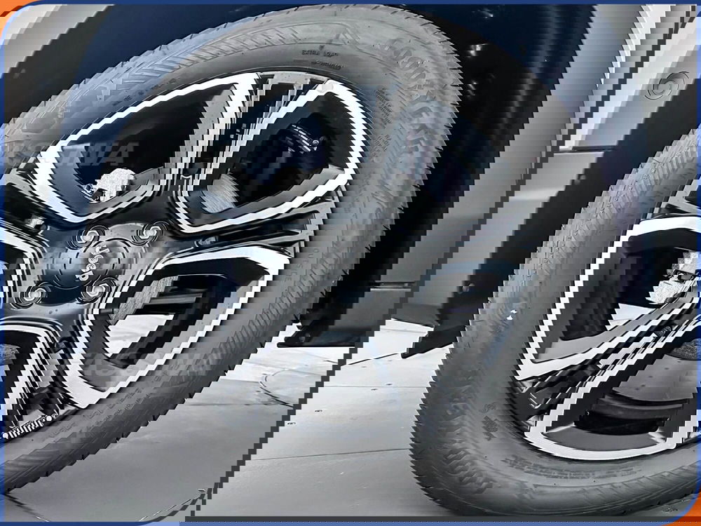 Jeep Avenger nuova a Milano (7)