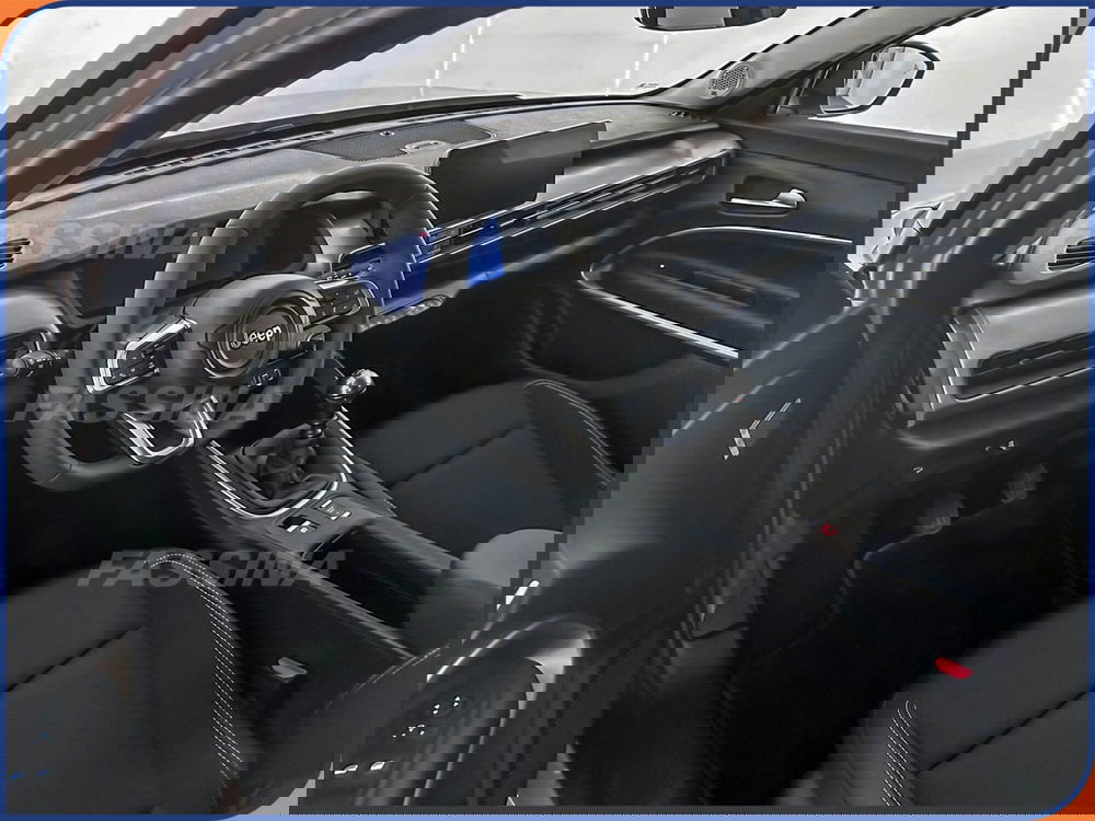 Jeep Avenger nuova a Milano (9)