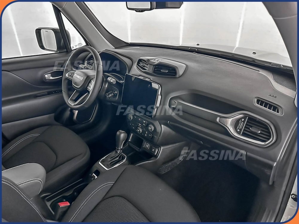 Jeep Renegade nuova a Milano (12)