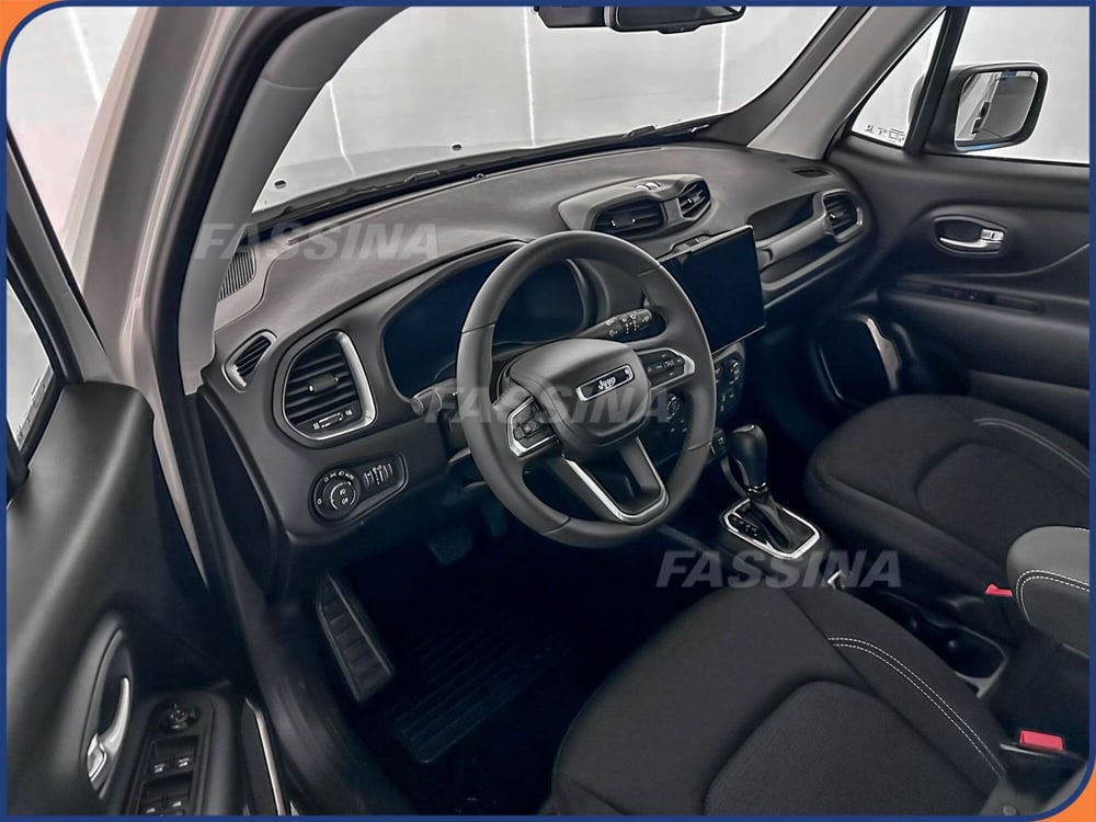 Jeep Renegade nuova a Milano (9)