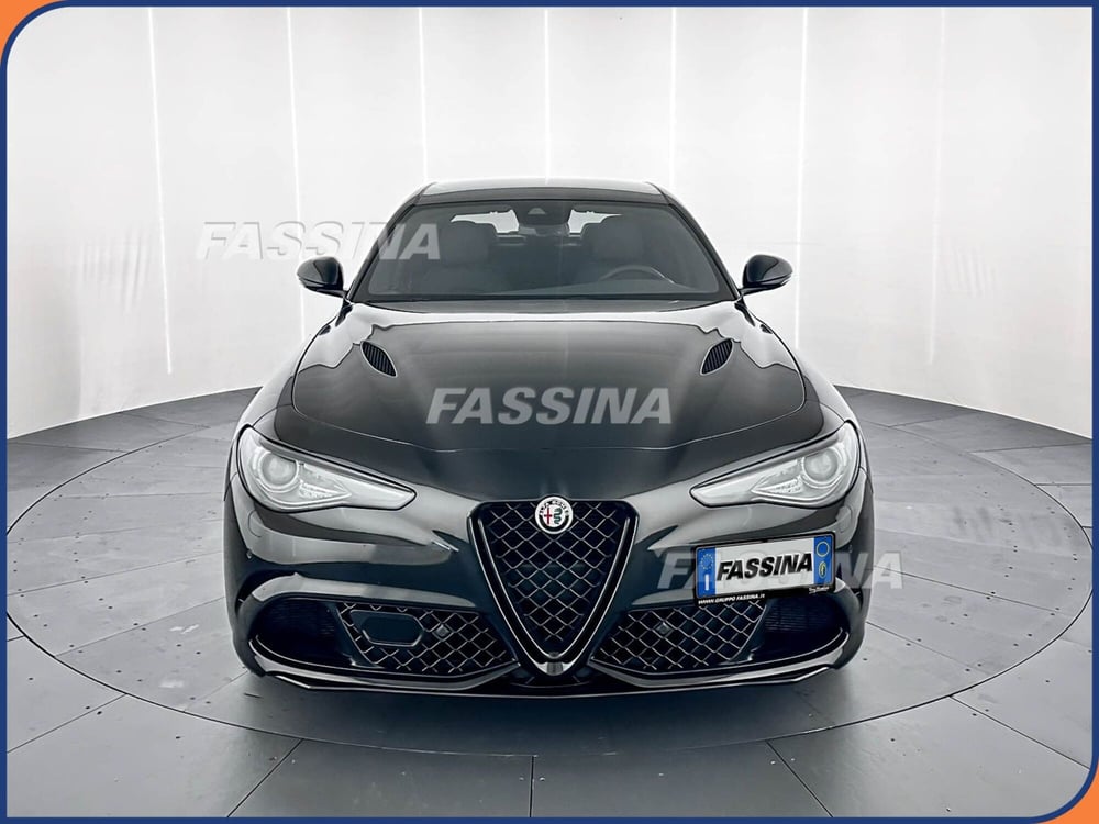 Alfa Romeo Giulia nuova a Milano (2)