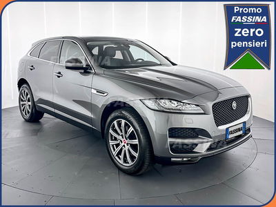 Jaguar F-Pace 2.0 D 240 CV AWD aut. R-Sport del 2018 usata a Milano