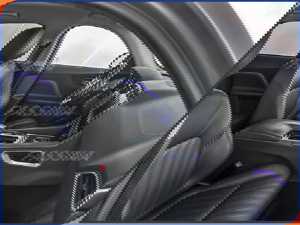 Jaguar F-Pace usata a Milano (14)