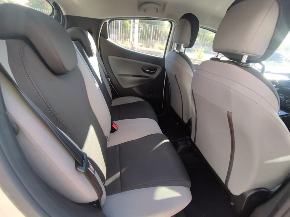 Lancia Ypsilon usata a Arezzo (19)