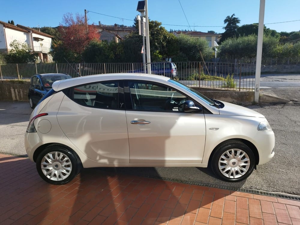 Lancia Ypsilon usata a Arezzo (5)