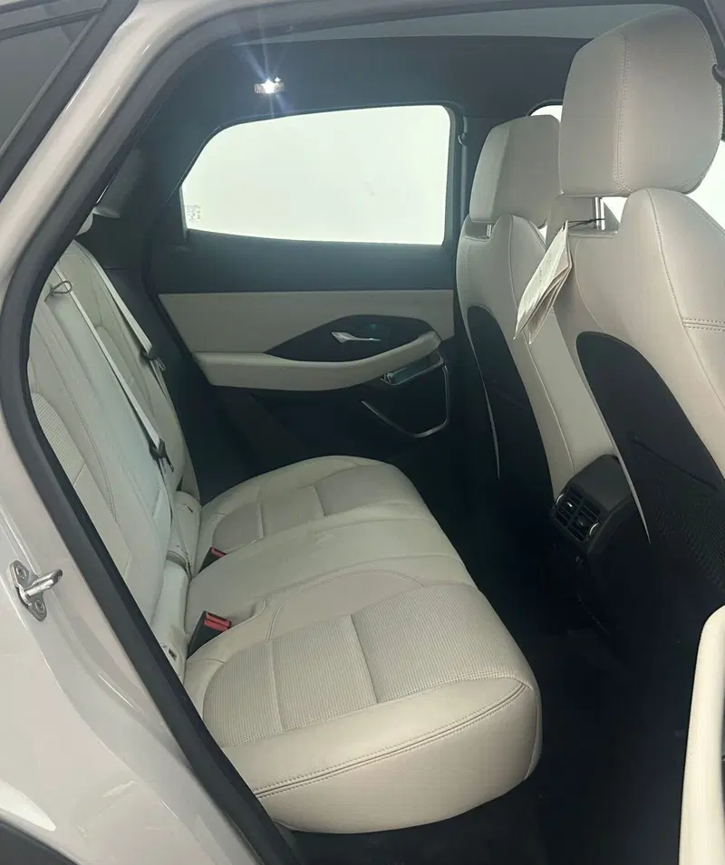 Jaguar E-Pace usata a Ferrara (5)
