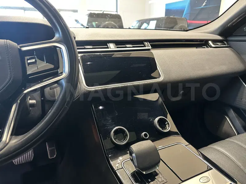 Land Rover Range Rover Velar usata a Forlì-Cesena (11)