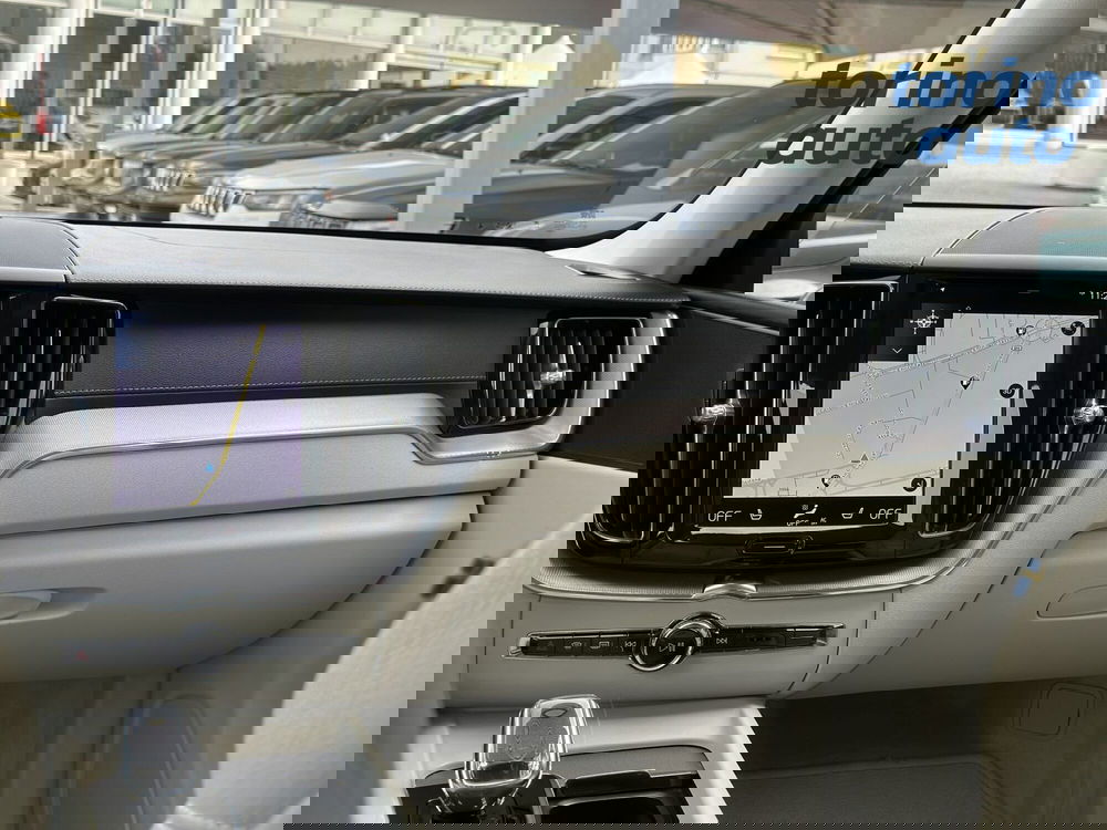 Volvo XC60 usata a Torino (15)