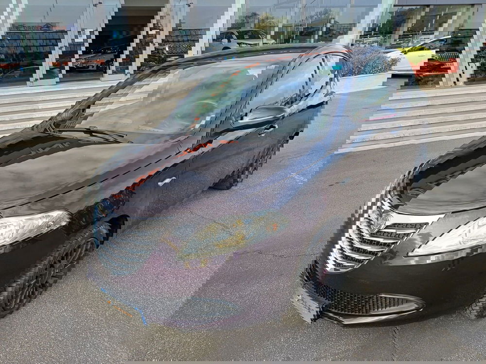 Lancia Ypsilon usata a Modena (2)